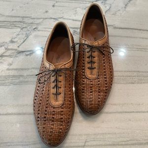 Beautiful woven Allen Edmonds lace ups
